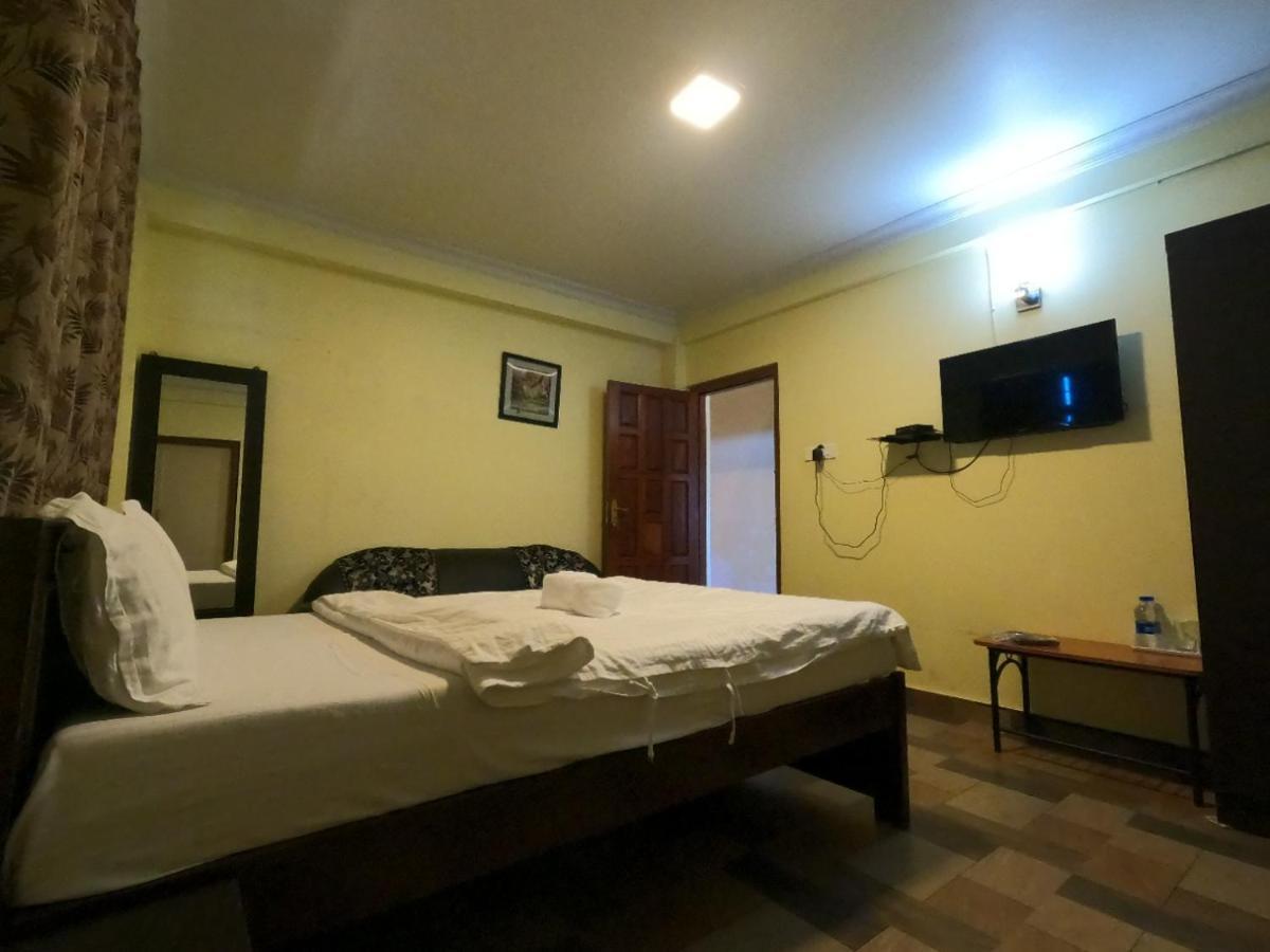 Aurora Guest House Shillong Kültér fotó