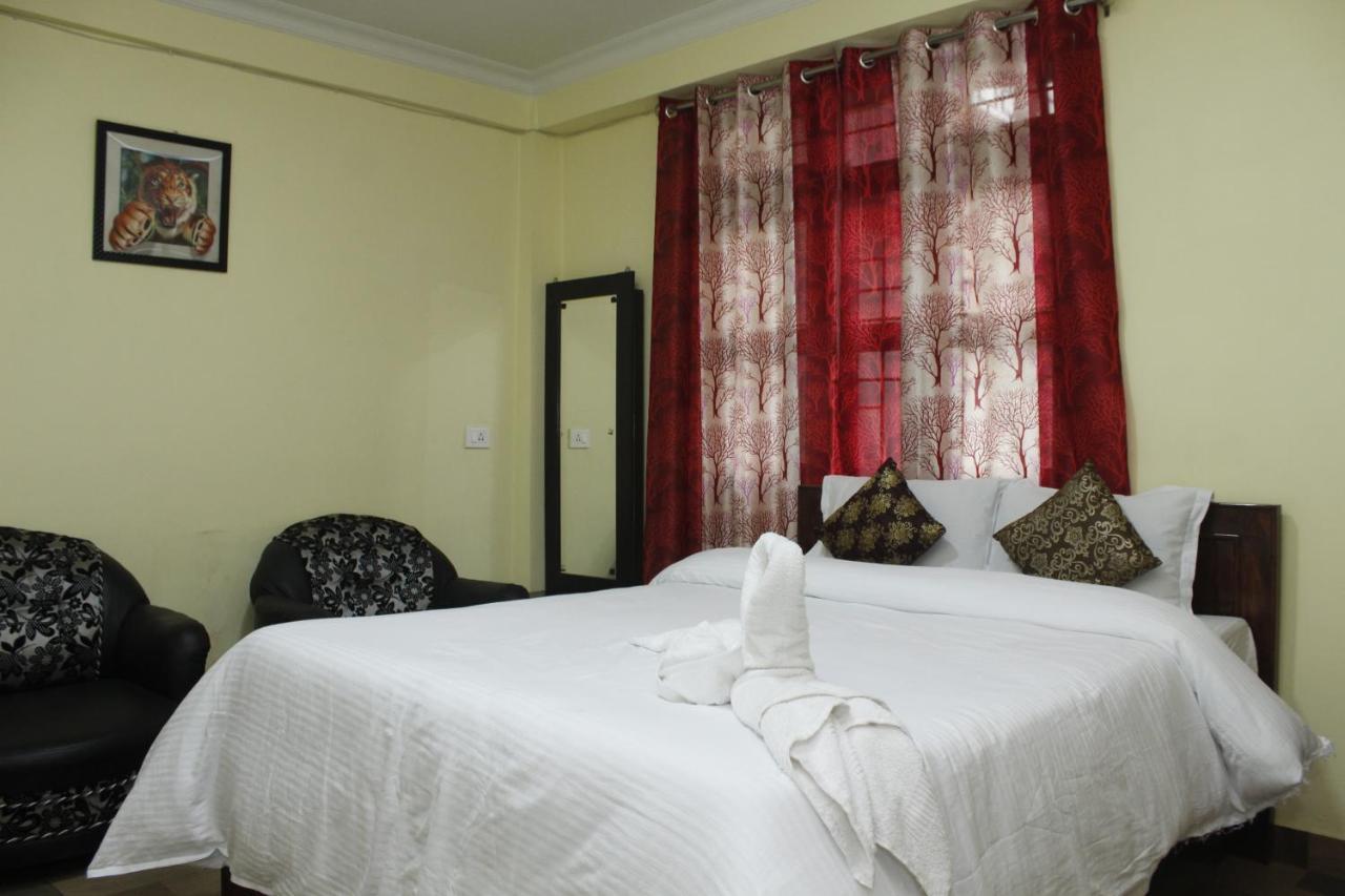 Aurora Guest House Shillong Kültér fotó