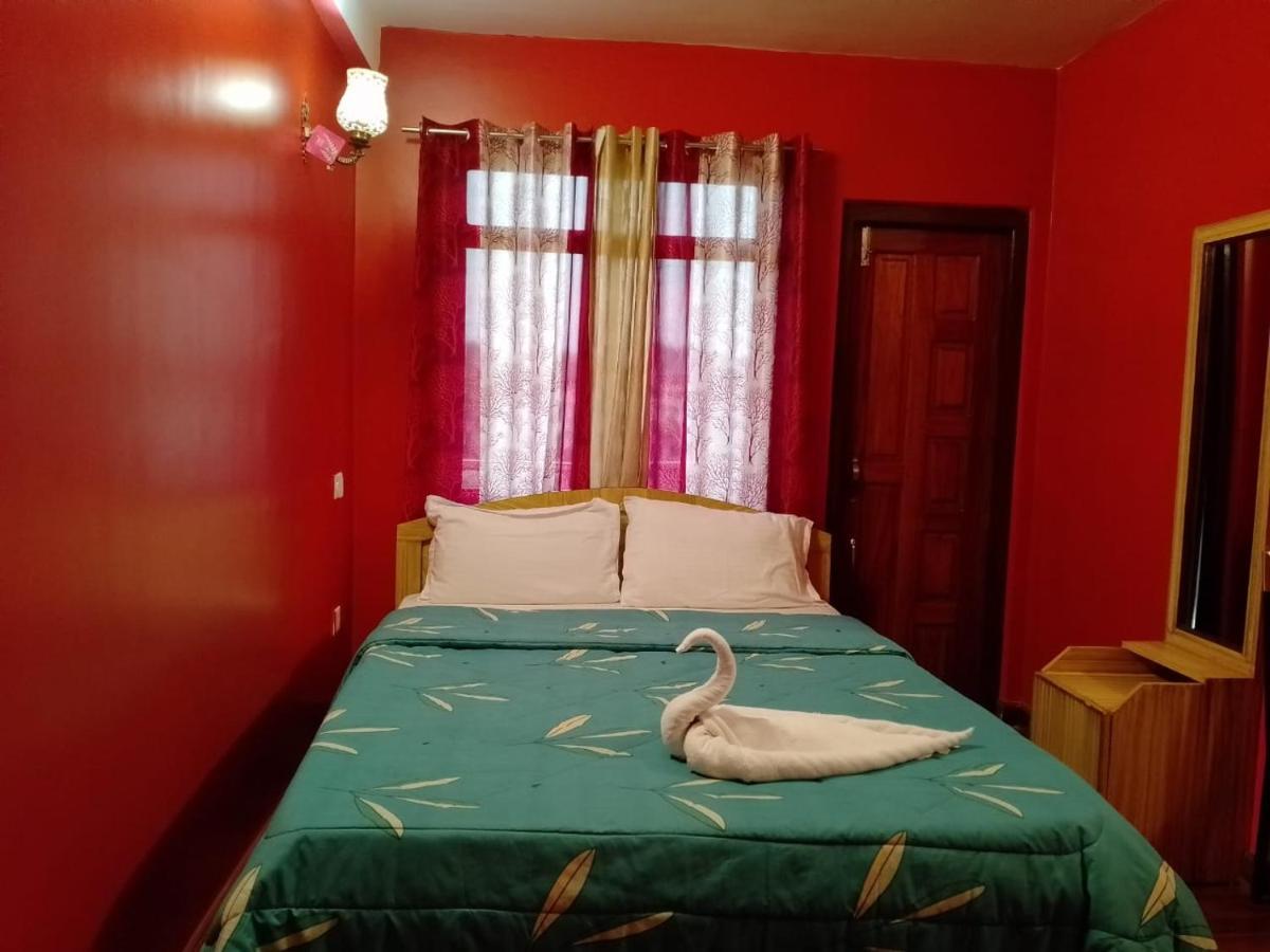 Aurora Guest House Shillong Kültér fotó