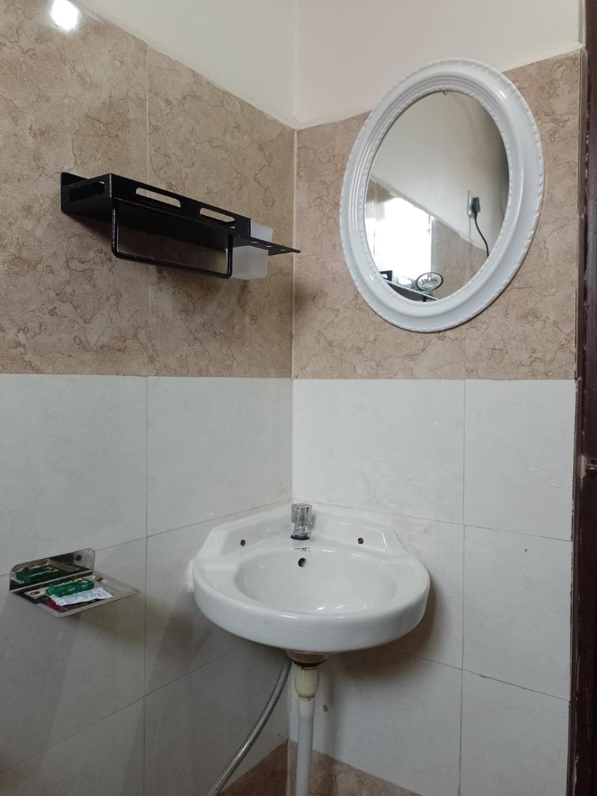 Aurora Guest House Shillong Kültér fotó